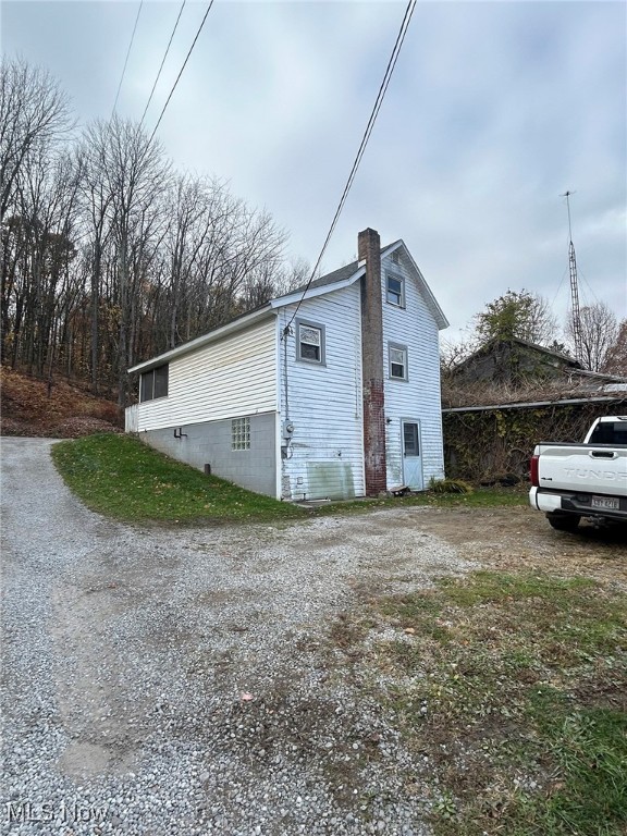 6813 Superior Road, Uhrichsville, Ohio image 9