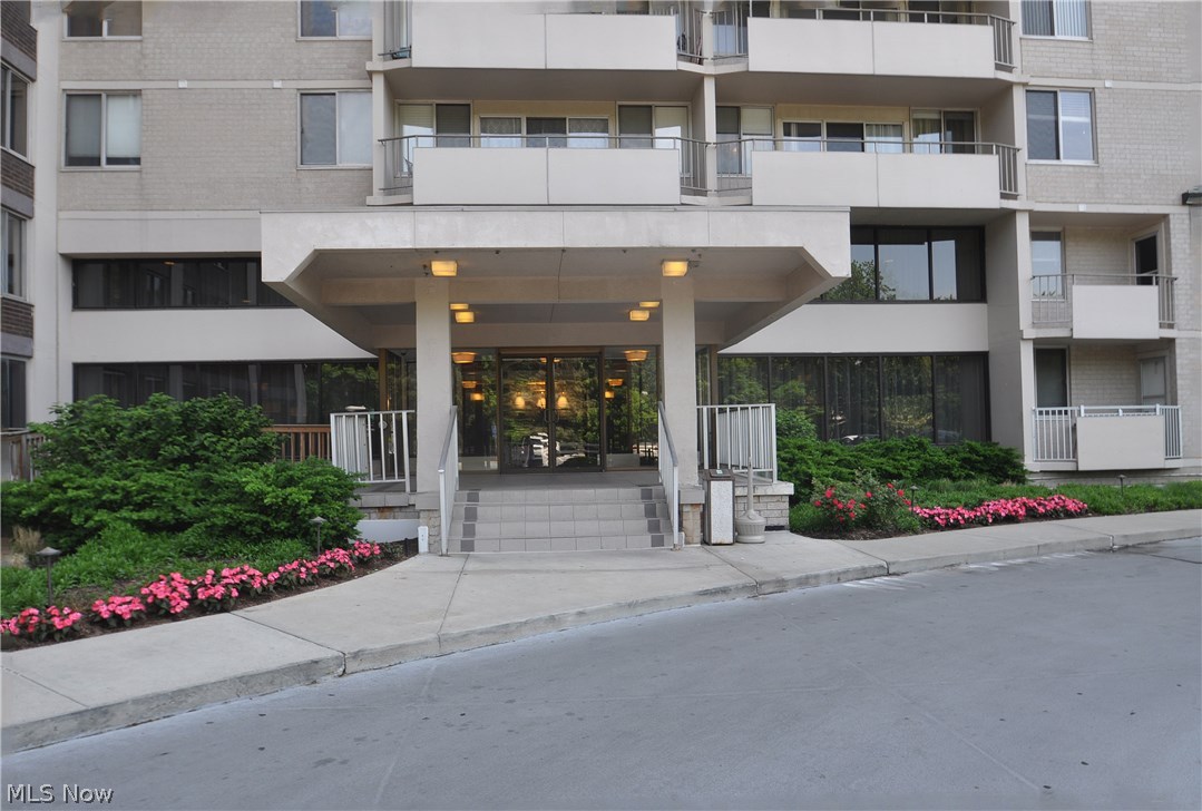 The Carlyle - Residential