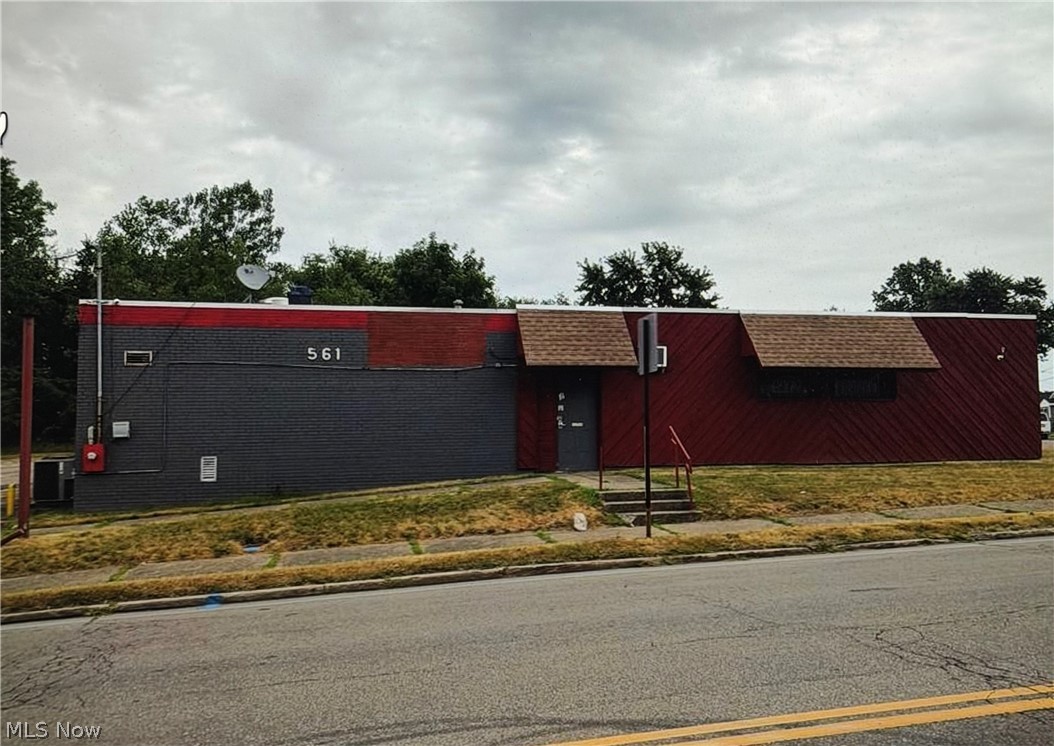 East Akron Terrace - Commercial Sale