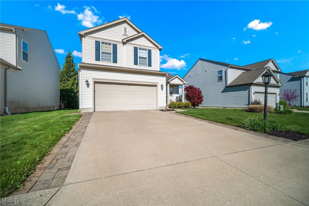 9328 Saybrook Drive, North Ridgeville, Ohio image 2