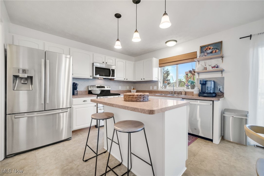 9328 Saybrook Drive, North Ridgeville, Ohio image 12