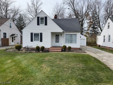 Homes For Sale - 4712 Willoughcroft Road<br/> Lake County, Willoughby, OH 44094