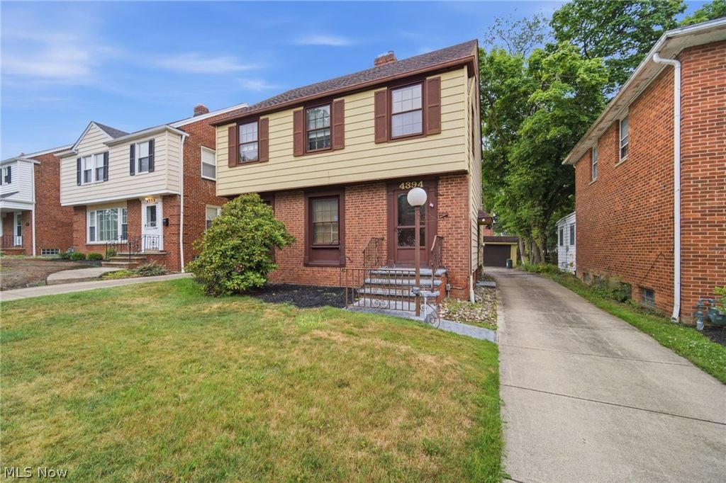 Photo of 4394 Baintree Road, University Heights, OH 44118 (MLS # 5226490)