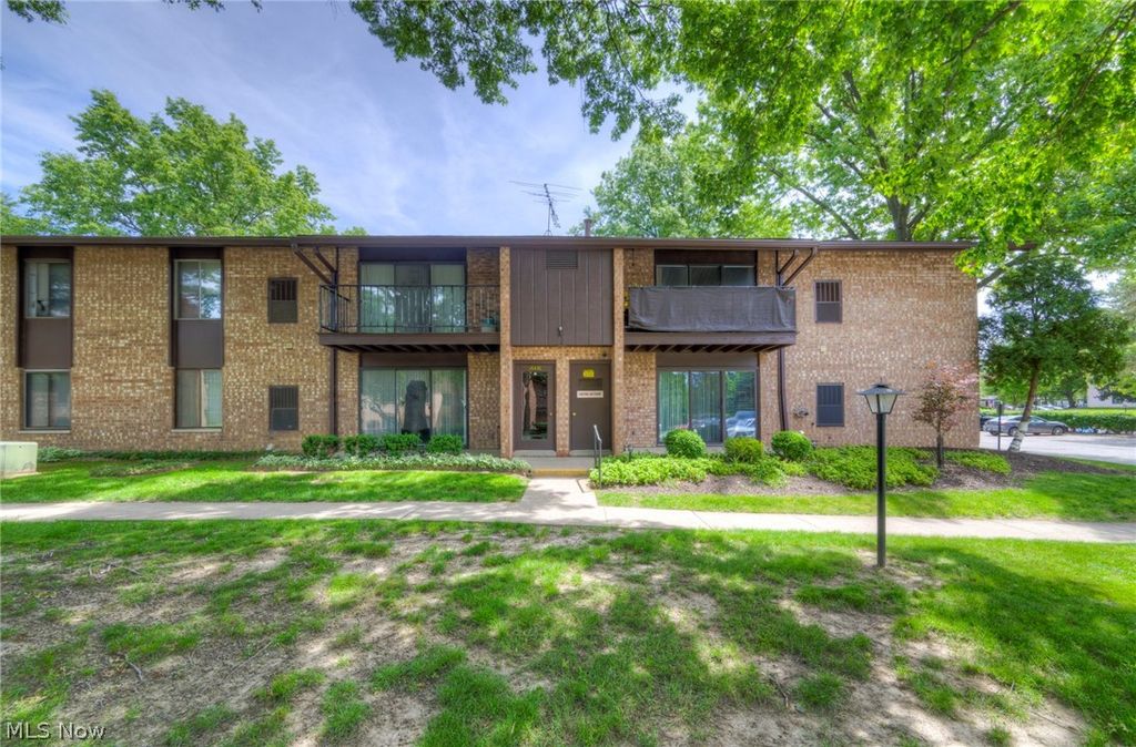Photo of 16430 Heather Lane #204, Middleburg Heights, OH 44130 (MLS # 5212847)