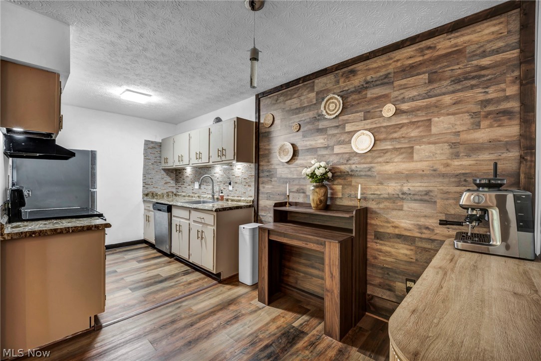 Misty Lake Vlg/Mdws Ph Condos - Residential