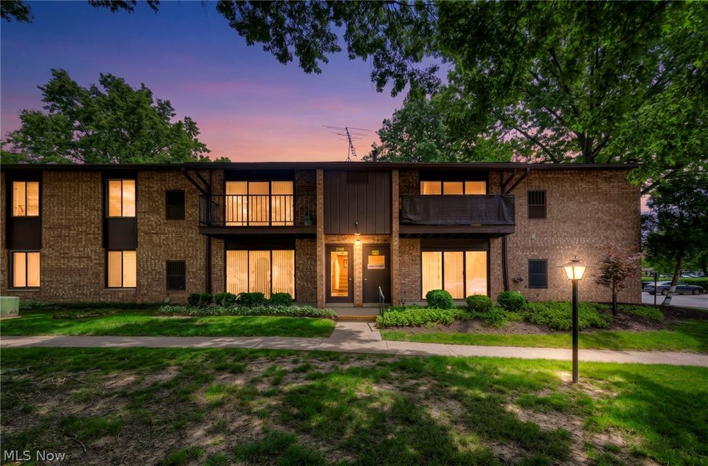 Photo of 16430 Heather Lane #204, Middleburg Heights, OH 44130 (MLS # 5212847)