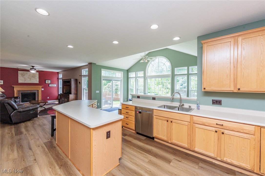 4928 Treeline Drive, Brunswick, Ohio image 19