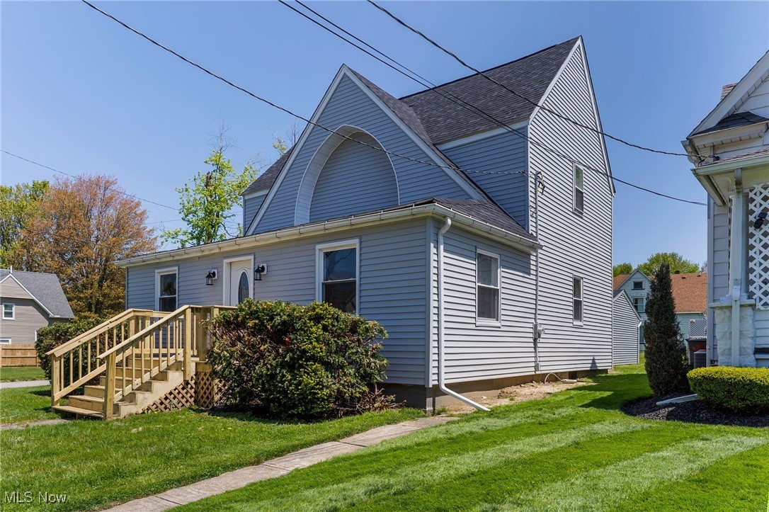546 Harbor Street, Conneaut, Ohio image 1