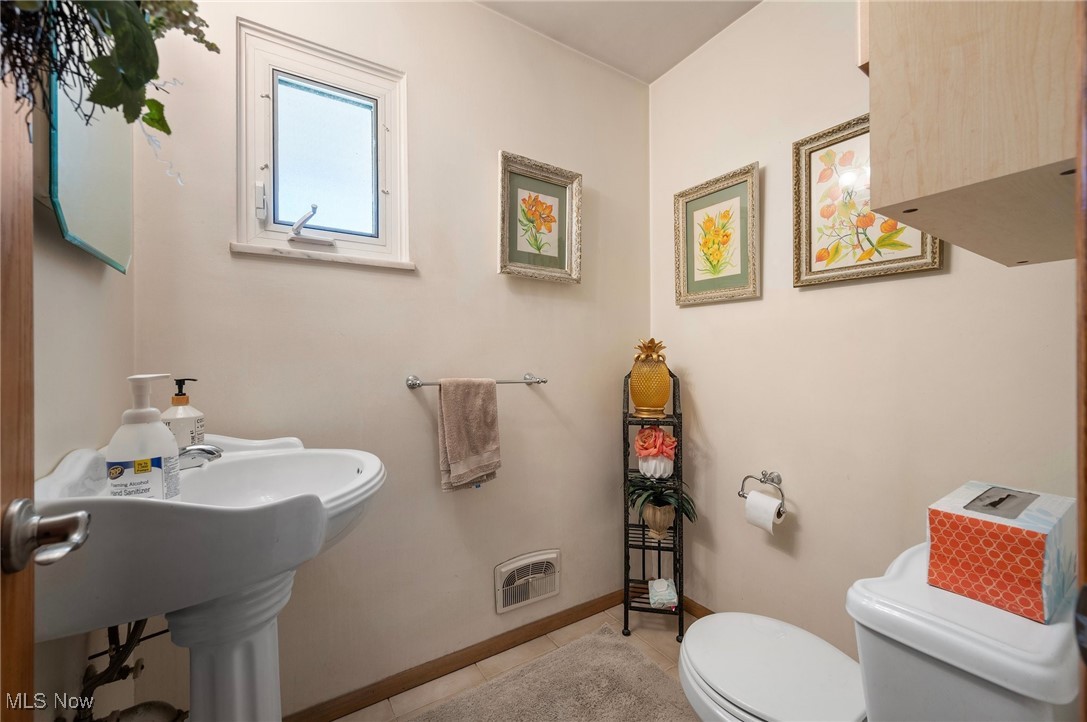 1719 Westhill Boulevard, Westlake, Ohio image 20