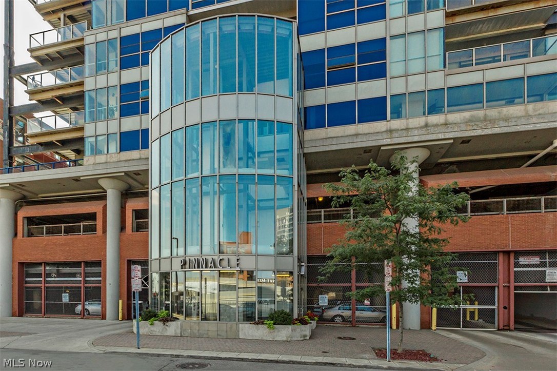 Pinnacle Condo - Residential Lease