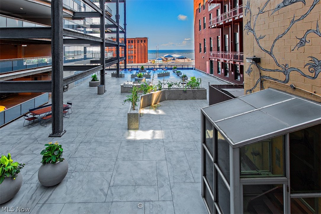 Pinnacle Condo - Residential Lease