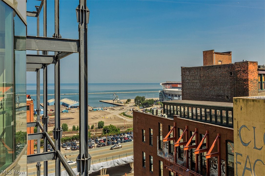 Pinnacle Condo - Residential Lease