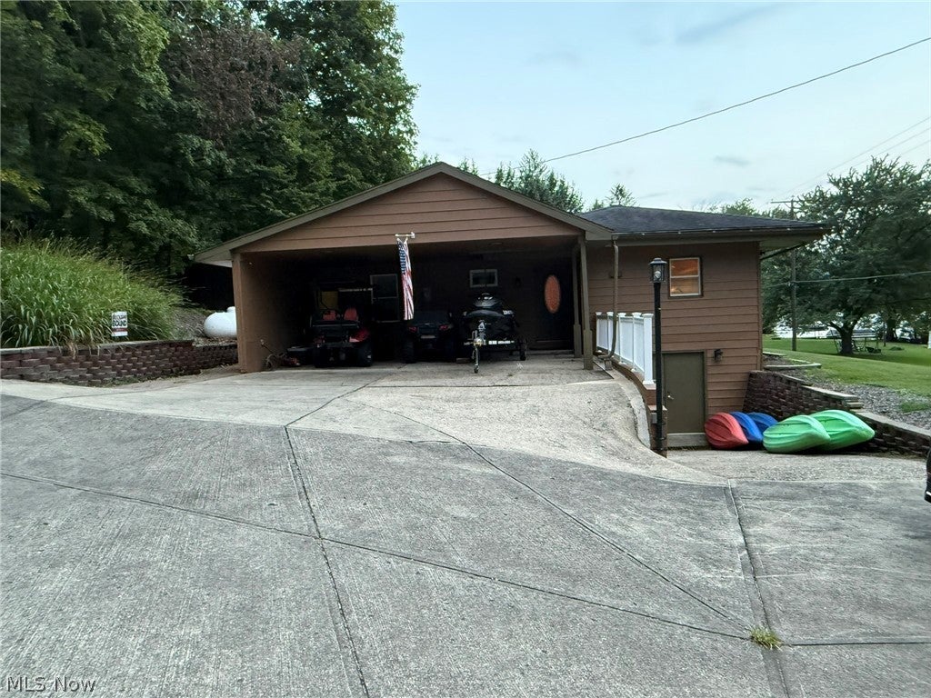 86002 North Bay Road