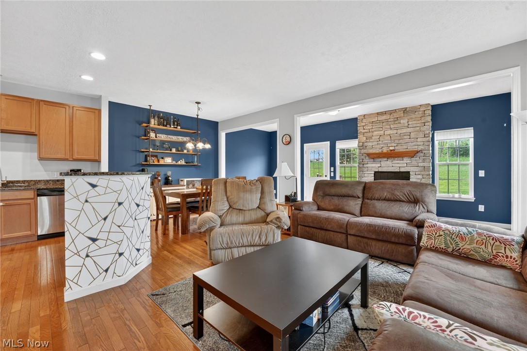 119 River Rock Way