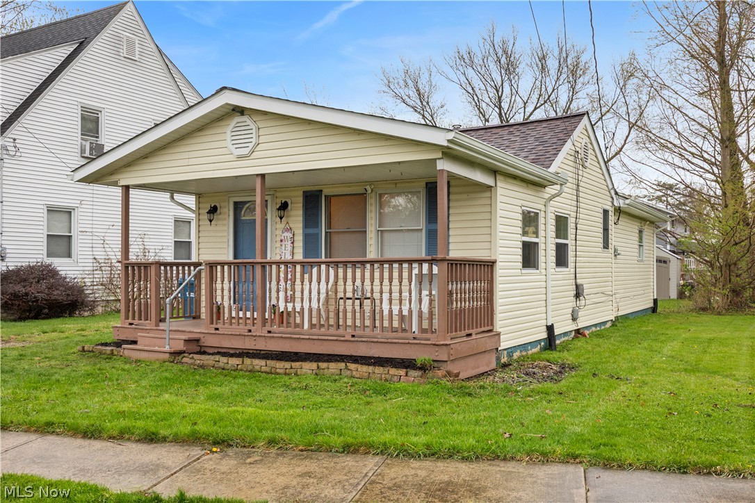 4556 Hawthorne Avenue