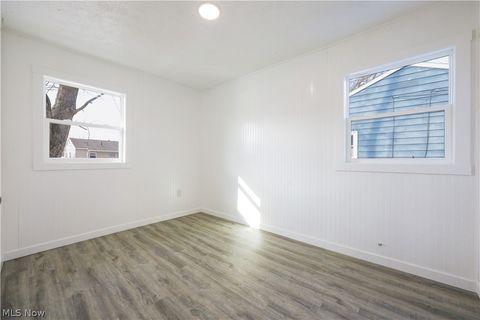 Tiny photo for 2102 Endrow Avenue NE, Canton, OH 44705 (MLS # 5187810)