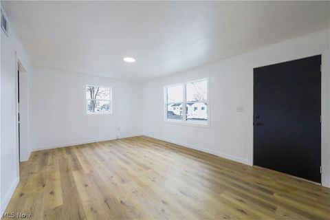 Tiny photo for 2102 Endrow Avenue NE, Canton, OH 44705 (MLS # 5187810)