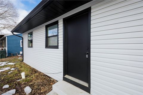 Tiny photo for 2102 Endrow Avenue NE, Canton, OH 44705 (MLS # 5187810)