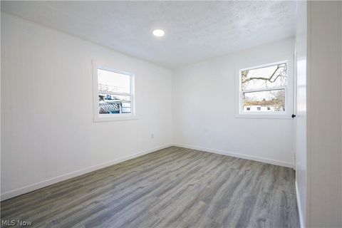 Tiny photo for 2102 Endrow Avenue NE, Canton, OH 44705 (MLS # 5187810)