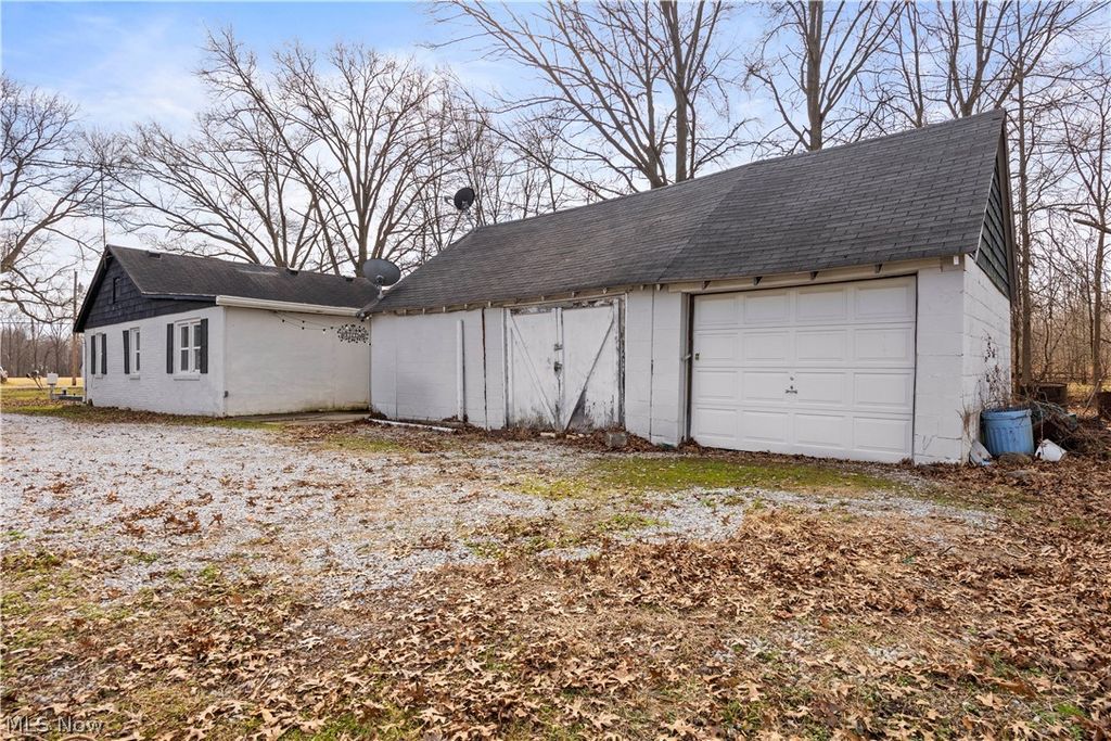 Photo of 39046 E River Road, Elyria, OH 44035 (MLS # 5192219)