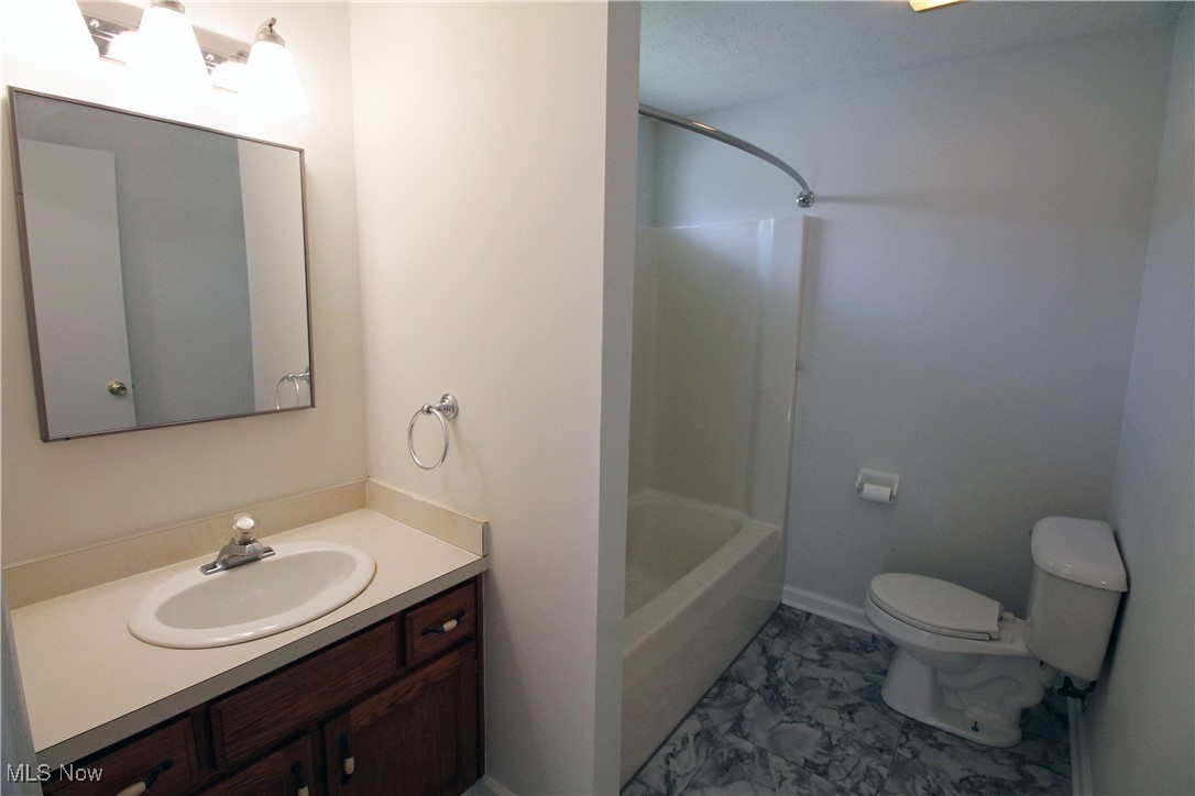 Paradise Hill Ph 01 - Residential