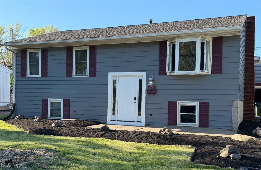 2201 Jackson Street, Lorain, Ohio image 1