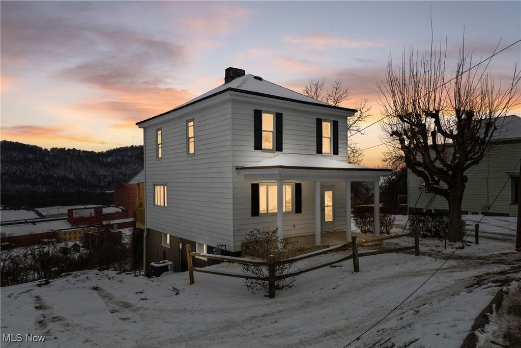 Photo of 900 N 6th Street, Martins Ferry, OH 43935 (MLS # 5179949)