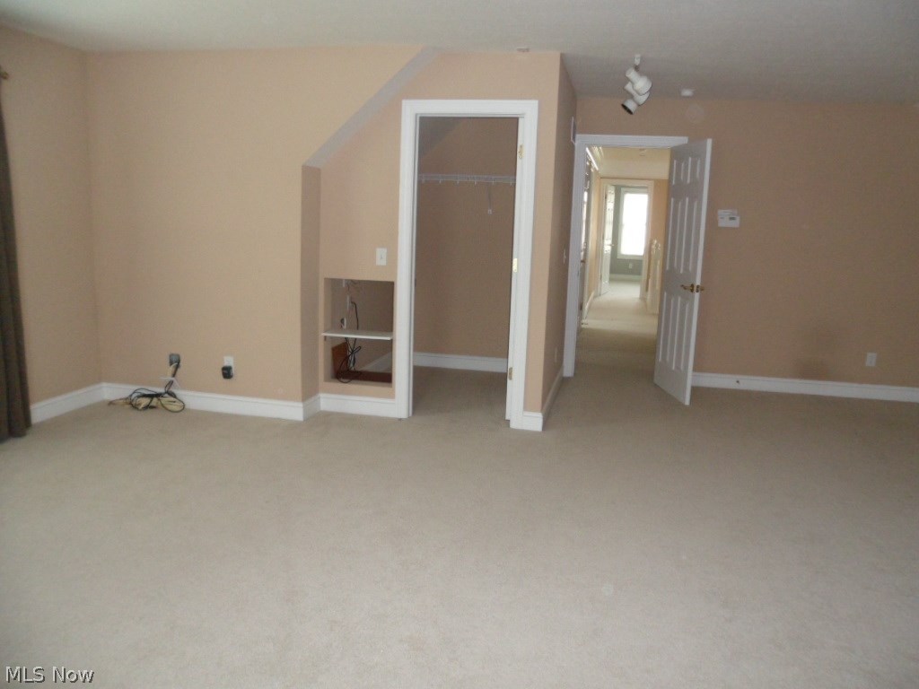 Reserve At Kingsridge - Residential