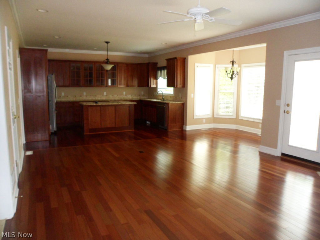 Reserve At Kingsridge - Residential