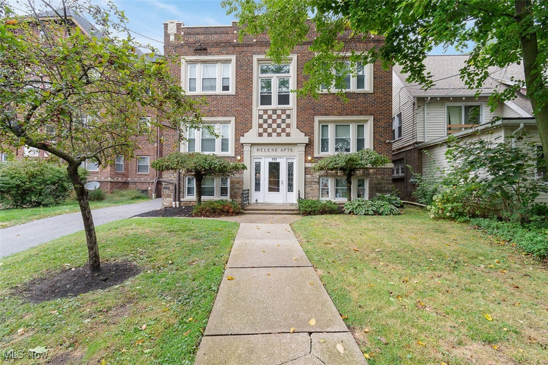 Attention Investors. 6-Unit Brick Apartment Complex. “Helene Apartments”
Highland Square, Akron City, Summit Co. - Live Auction with Online Bidding Available. ABSOLUTE AUCTION, all sells to the highest bidder on location. ONLINE BIDDING BEGINS SATURDAY, OCTOBER 25, 2025, at 12:00 PM, and AUCTION LIVE ON-SITE BIDDING WILL BEGIN WEDNESDAY, OCTOBER 29, 2025, at 12:30 PM. Property Features: Huge opportunity to own a well-maintained 6-unit brick apartment complex in the heart of Highland Square! 4 (1 large bedroom, 1-bath) units. 1 (1-bedroom, 1-bath) units. 1 studio (1-bath) units. Each unit is equipped with a stove & refrigerator. Separately metered electric. Common laundry area with coin washer and dryer. Off-street parking with garage area (needs attention). Hot water boiler heat. Strong Rental Income: Current rent roll: $4,595/month (with no vacancies). Yearly: $55,140. Excellent Location: Situated right in the heart of Highland Square with dining, shopping & entertainment. Well-maintained property w/ strong rental history! Summit County parcel #68-44489. Call today for details and to learn how to purchase this property at auction! Please respect tenants’ privacy. The units will be open 1 hour prior to the auction for inspection.