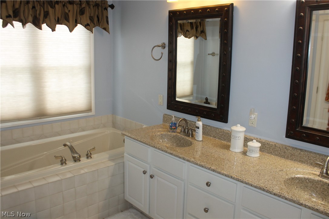 Oxford Knolls - Residential