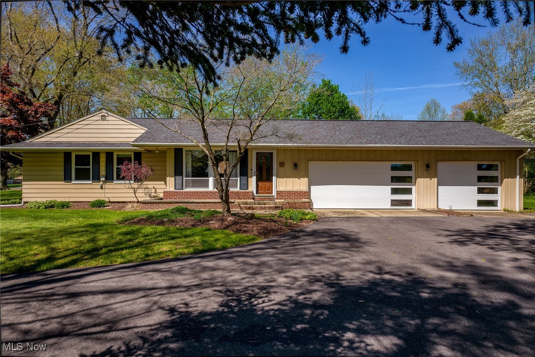 981 Easthill Street, North Canton, Ohio image 2