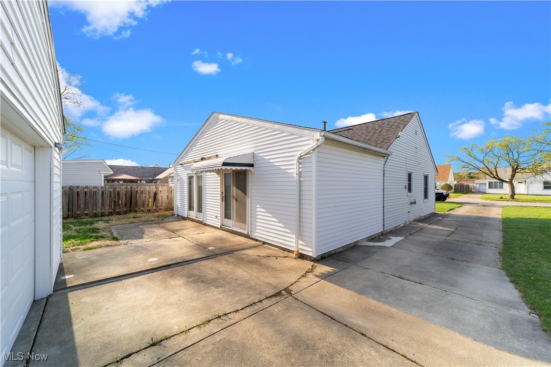 15621 Barbara Avenue, Cleveland, Ohio image 29