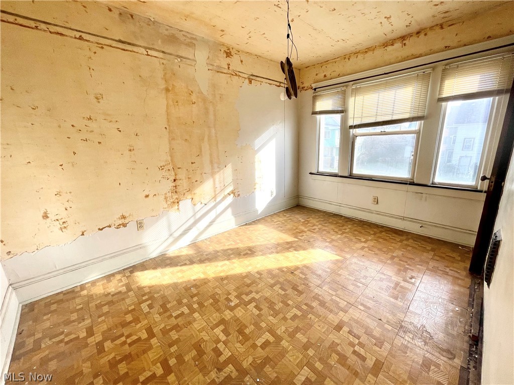 Elworthy-Helwick Cos Forest Hil - Residential