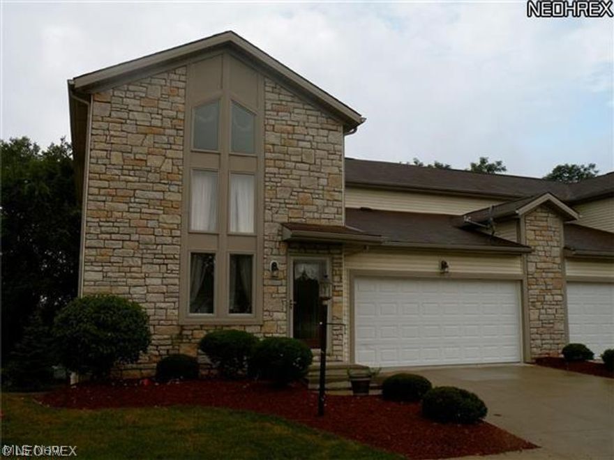 Gorgeous 5 bedrooms, 3 full and 1 half bath end unit cluster. Patio door opens to private deck with wooded view, first floor master and second floor master with full bathrooms and walk-in closets. 2 bedrooms on second floor. Amazing fully finished basement, walk-out with another full bathroom. Fifth bedroom and wet bar/kitchen, pool table, treadmill. Appliances stay: stove, fridge, dishwasher.