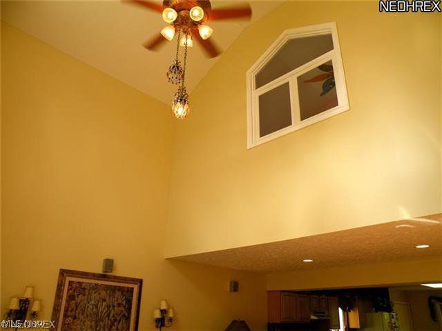 Camden Circle Clstr Hms Ph 03 - Residential Lease