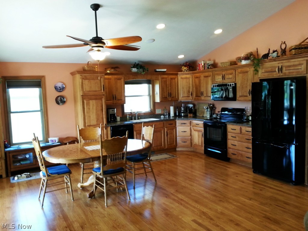 Cinnamon Lake - Residential