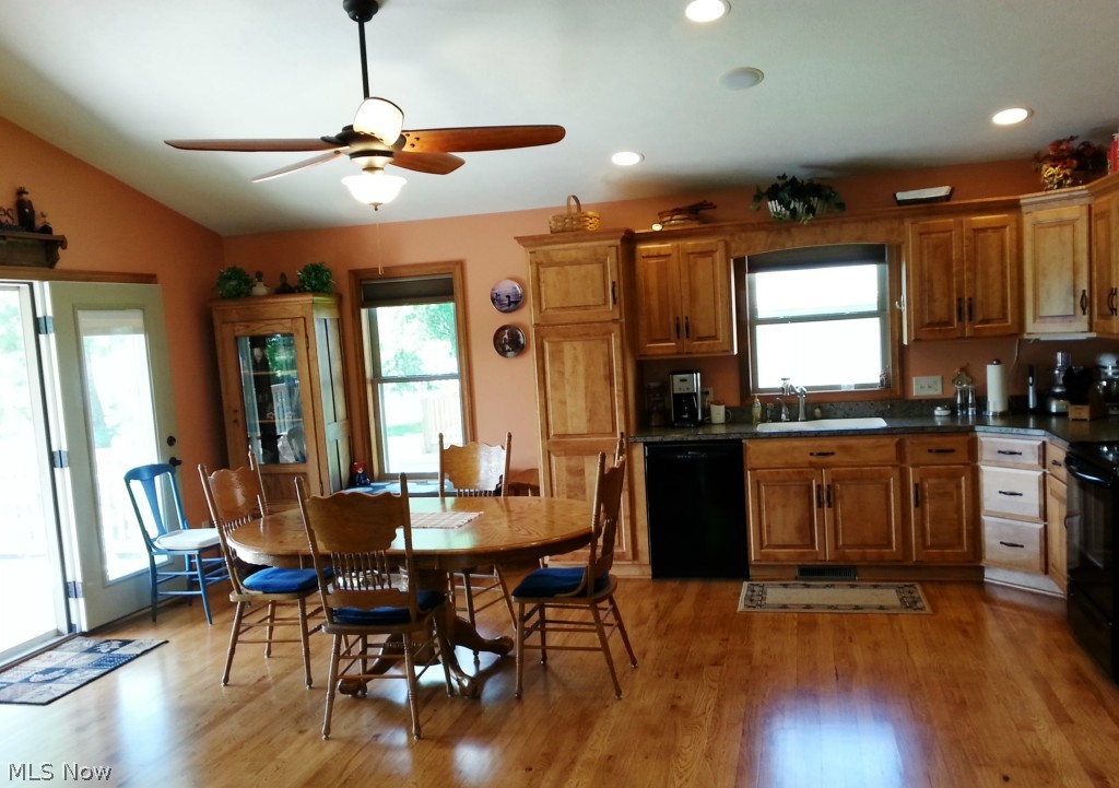 Cinnamon Lake - Residential