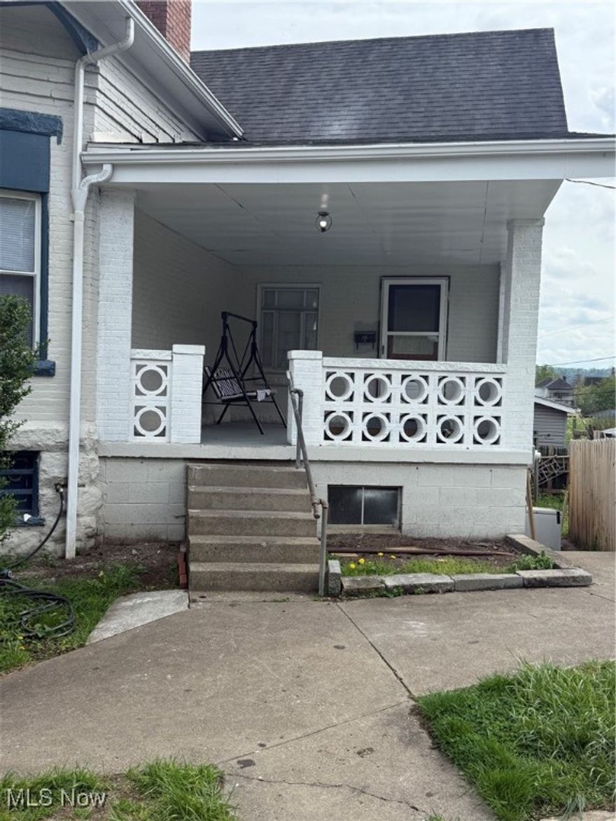 This bright and inviting 4-bedroom, 1-bath property offers plenty of space for comfortable living. Features include a large living area, updated kitchen, and generously sized bedrooms. The full bathroom is well-maintained and conveniently located. Perfect for families, roommates, or anyone looking for extra space. Don't miss out—schedule a tour today!