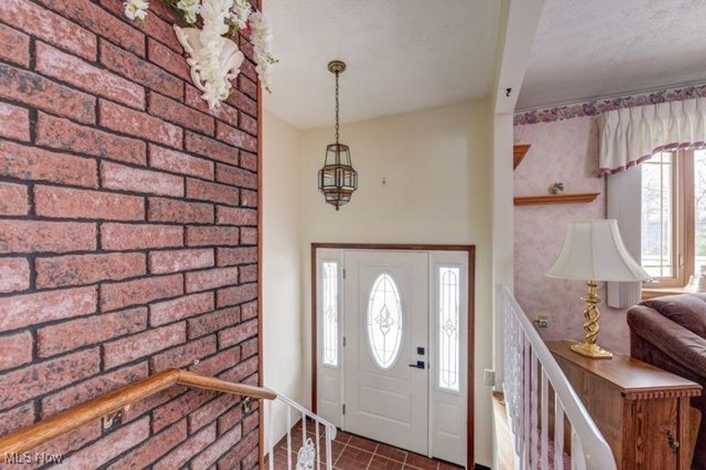 Photo of 2257 Center Road, Hinckley, OH 44233 (MLS # 5175989)