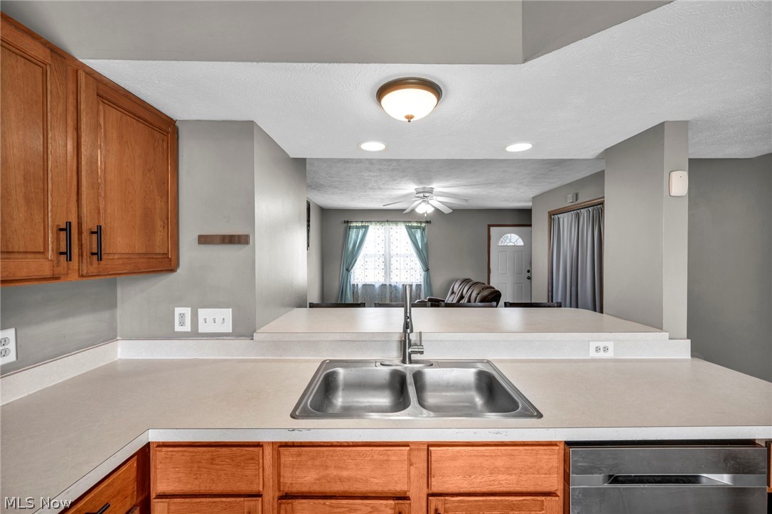 Willobee On The Lake - Residential