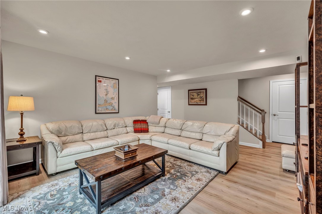 3017 Bonita Circle, Canal Fulton, Ohio image 25