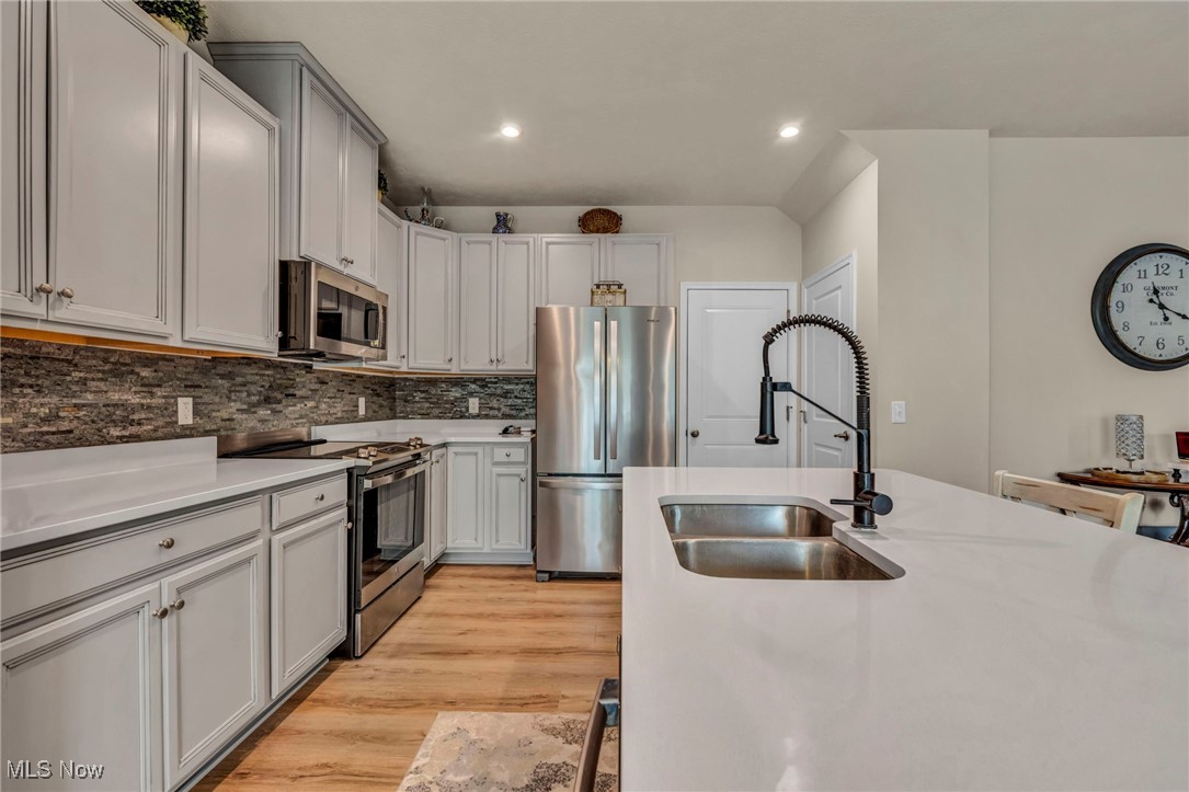 3017 Bonita Circle, Canal Fulton, Ohio image 7