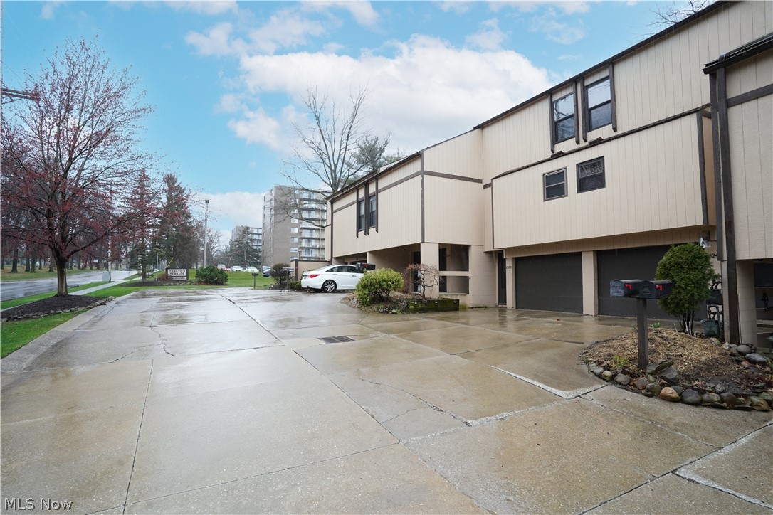 Trail View Terrace Condo - Residential