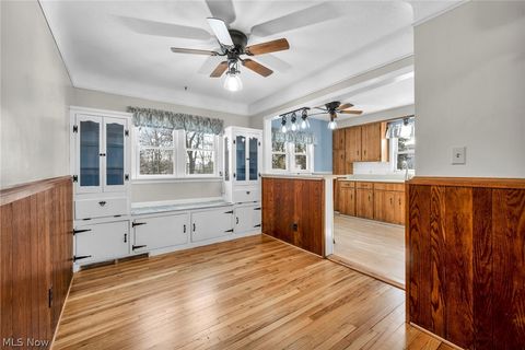 Tiny photo for 833 Lander Road, Mayfield Village, OH 44143 (MLS # 5190755)