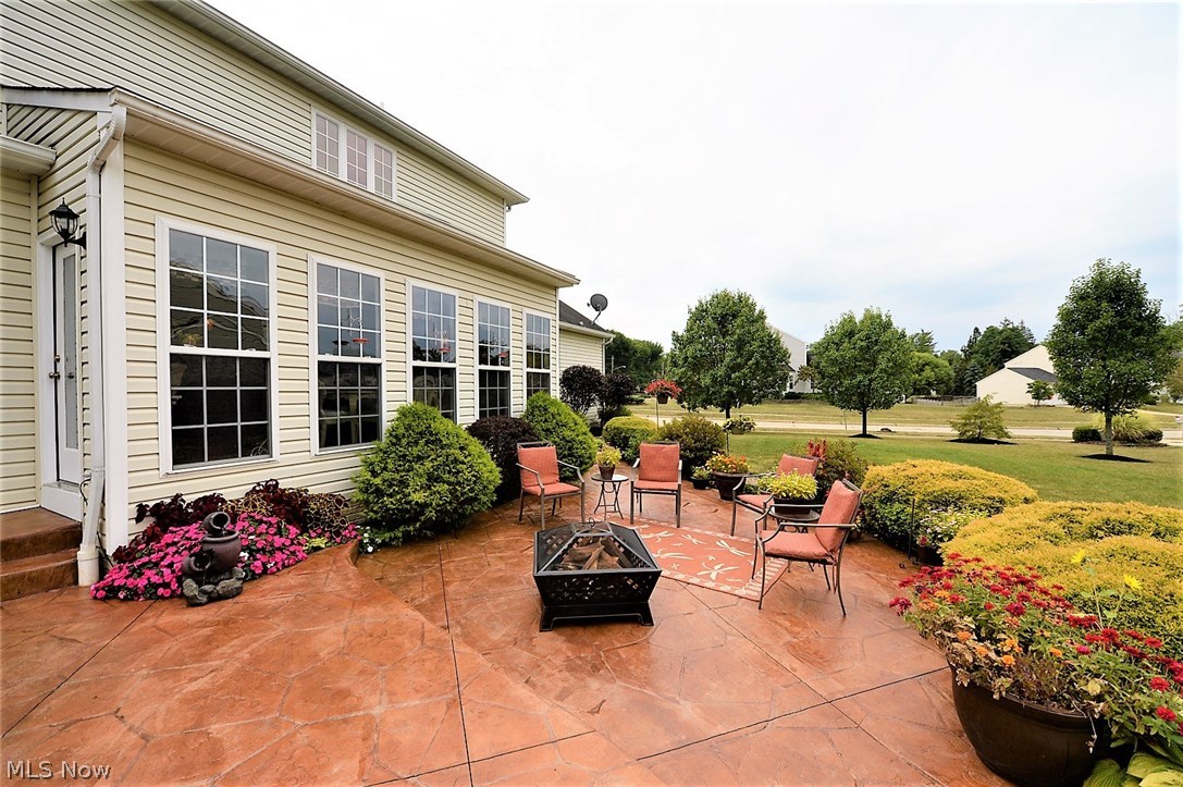 Apple Crk Ph 01 - Residential