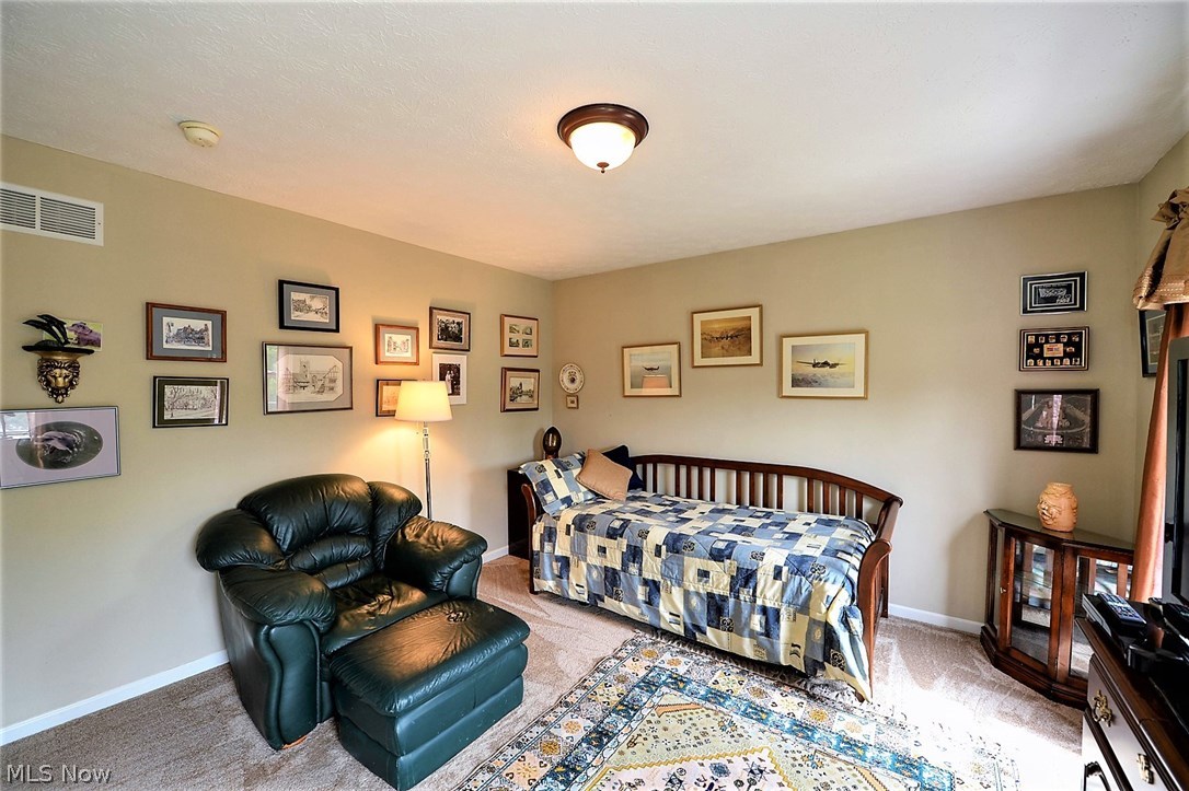 Apple Crk Ph 01 - Residential