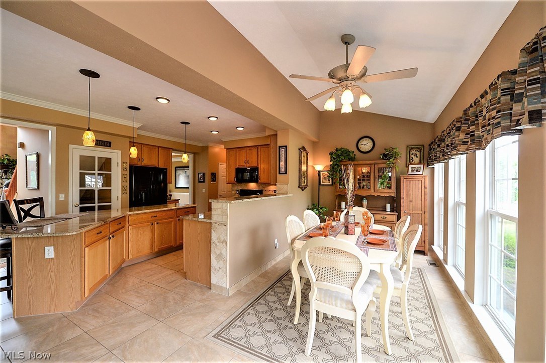 Apple Crk Ph 01 - Residential