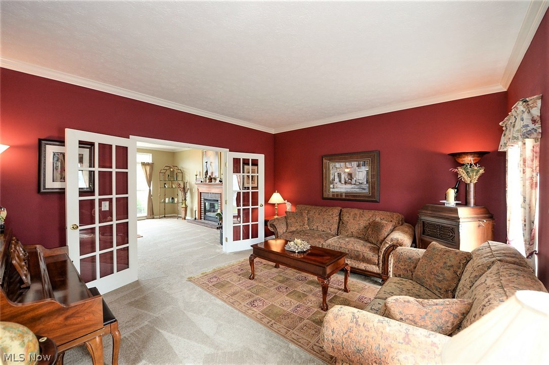 Apple Crk Ph 01 - Residential