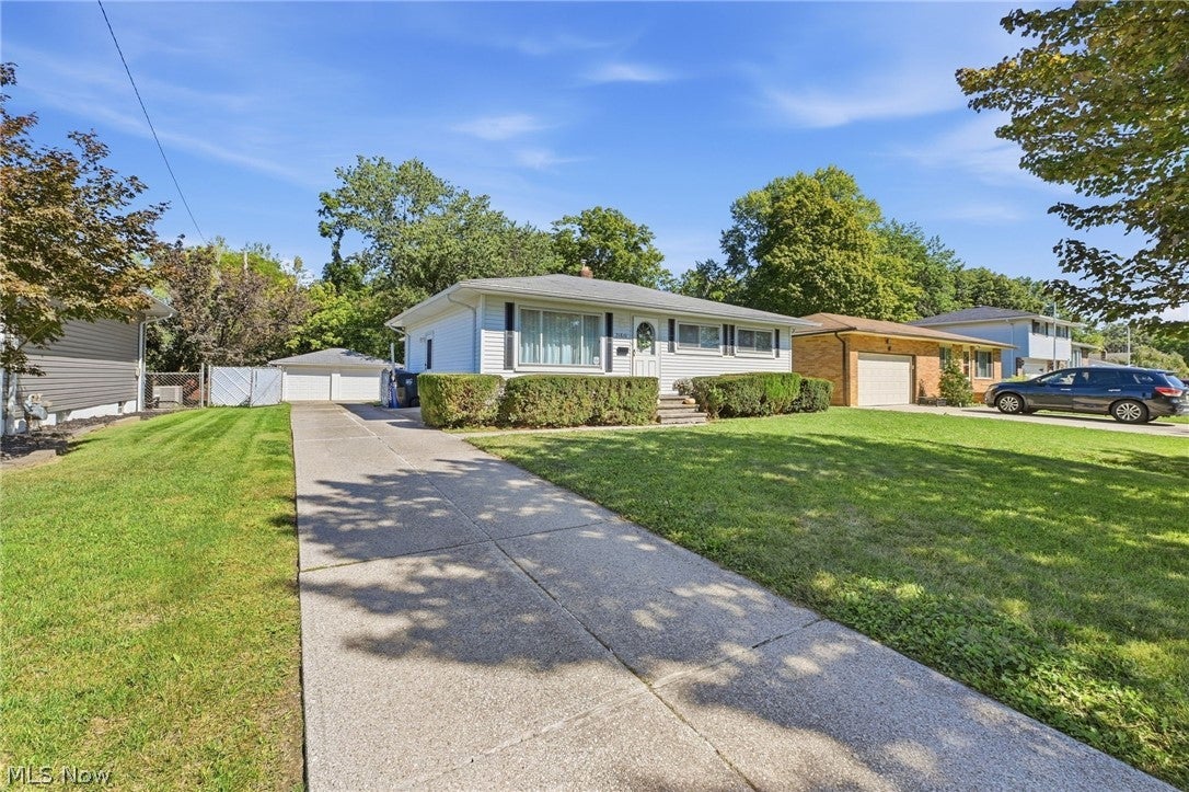 21810 Forestview Circle